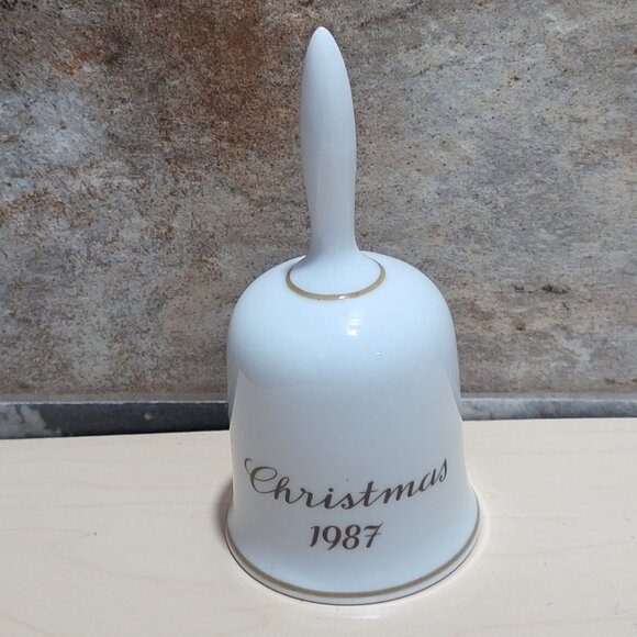 Vintage Porcelain Christmas Hummel Angel Bell 1987 - Picture 2 of 9